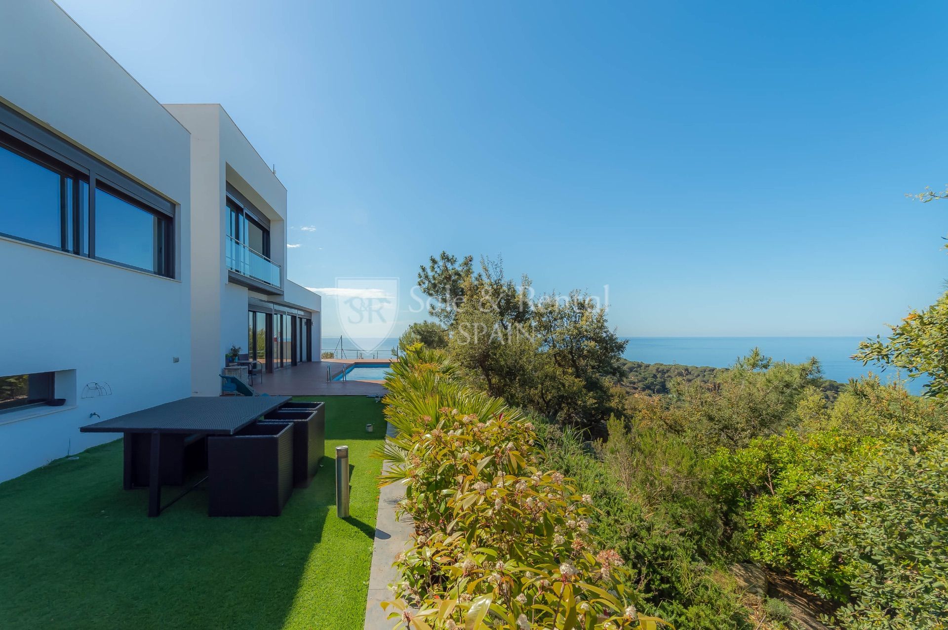 House in Girona - view 1