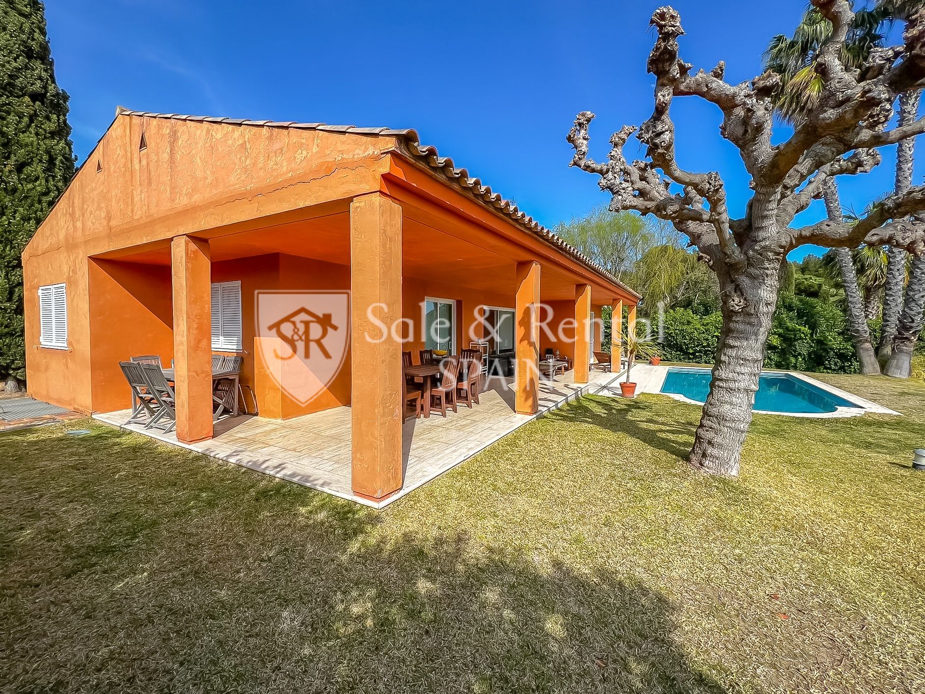 House in Girona - view 1