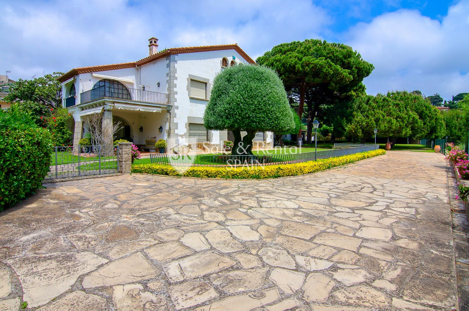 House in Barcelona - view 1