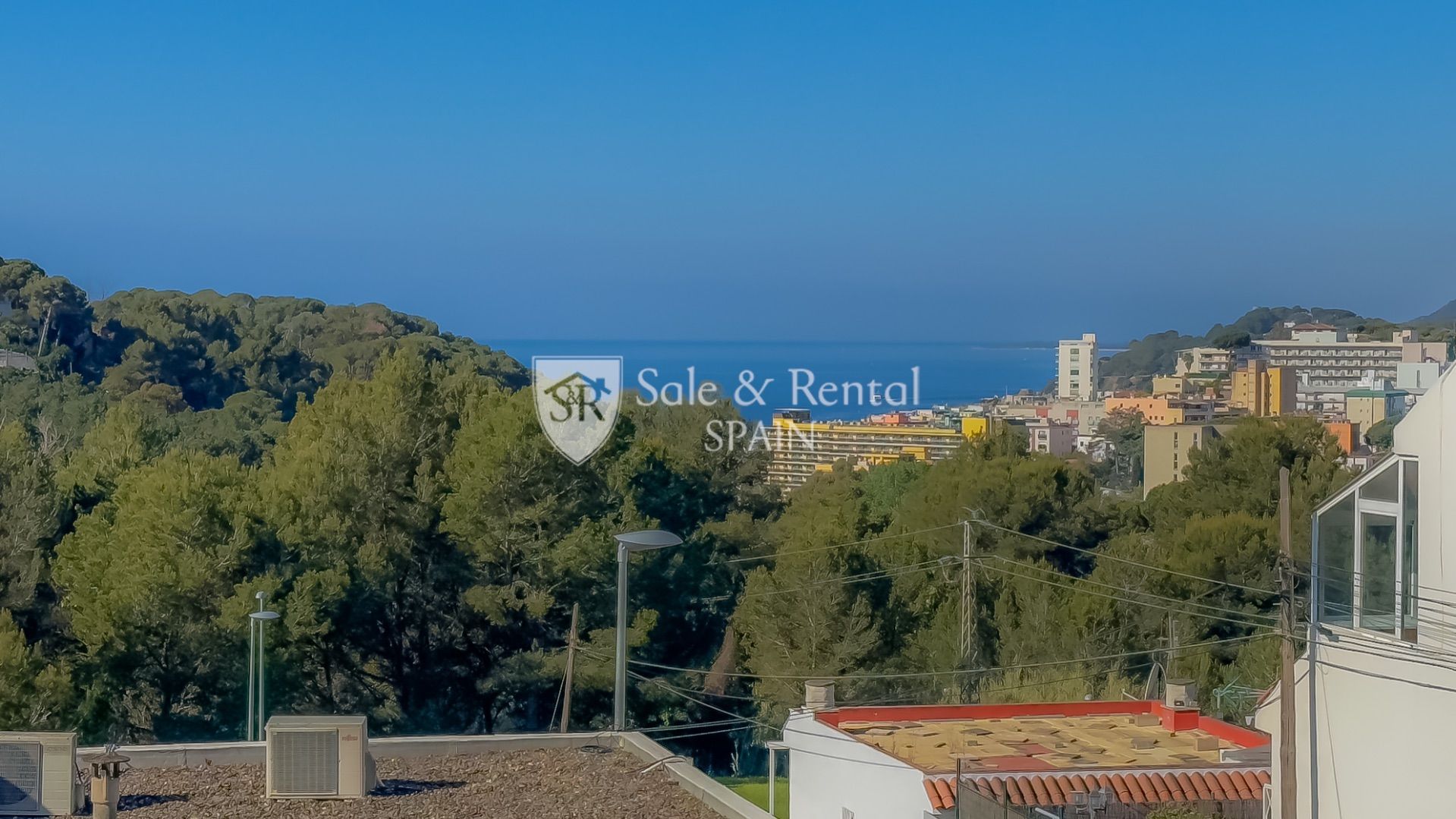 House in Lloret de Mar - view 1
