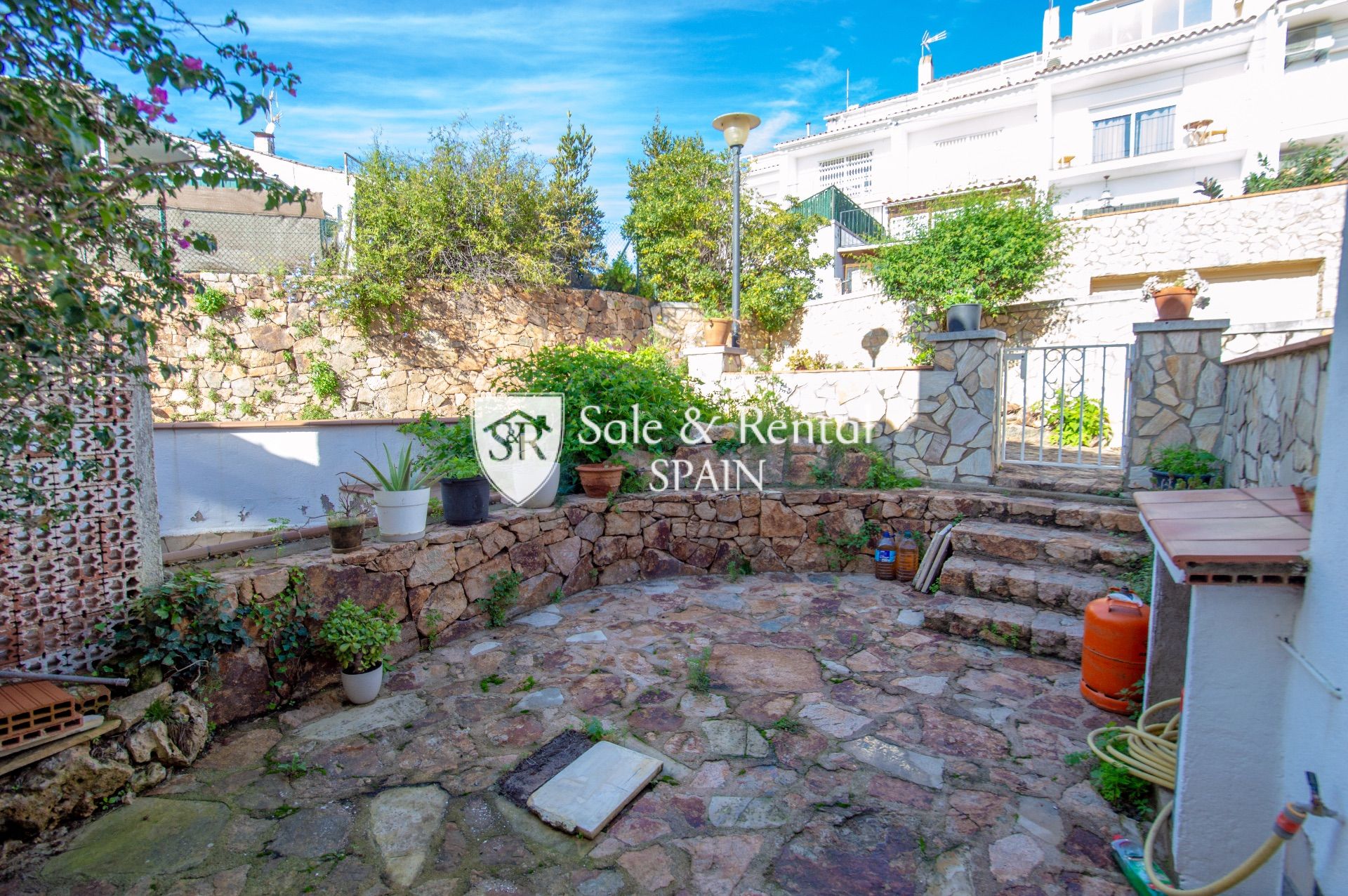 House in Girona - view 1