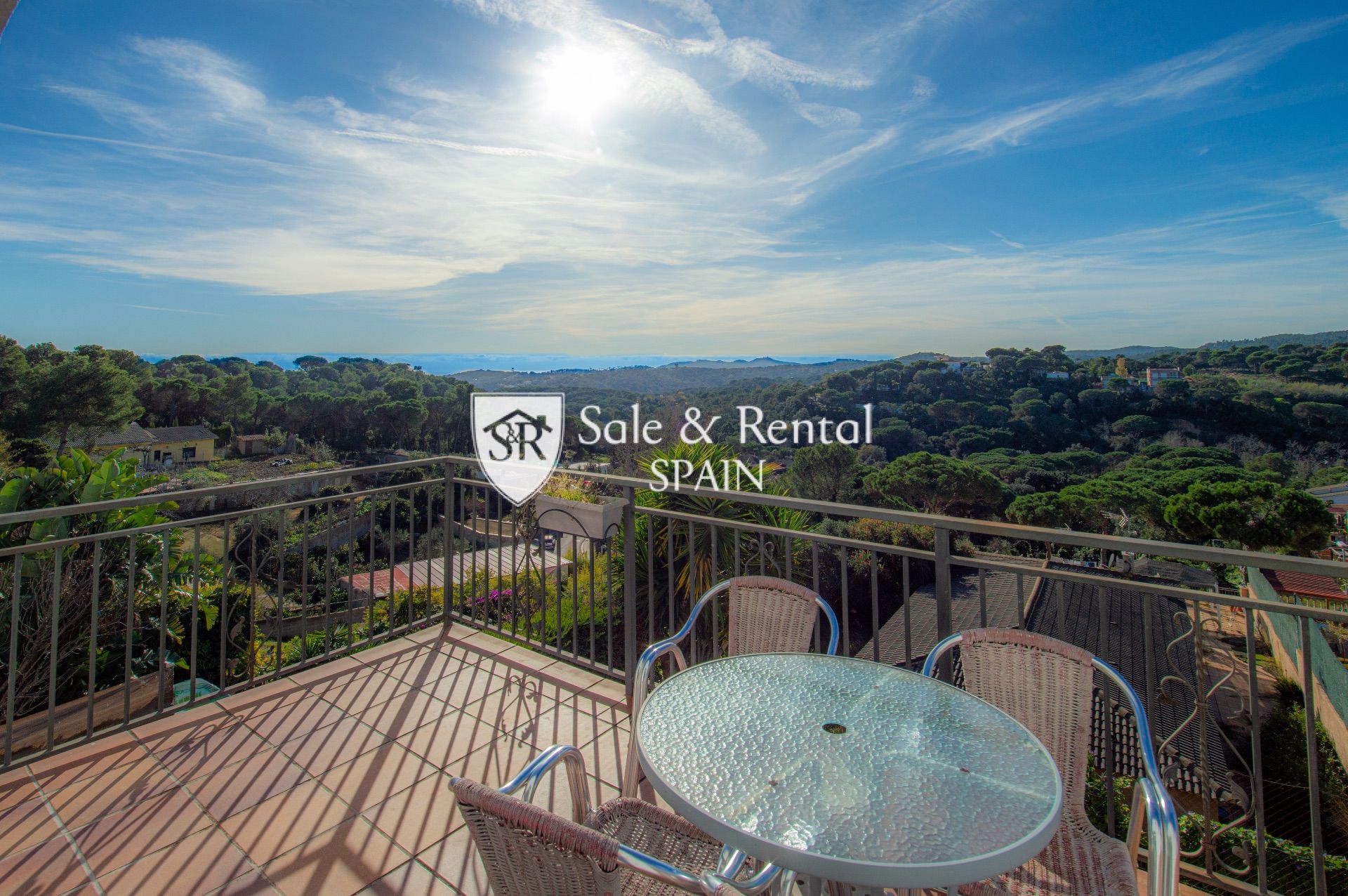 House in Girona - view 1
