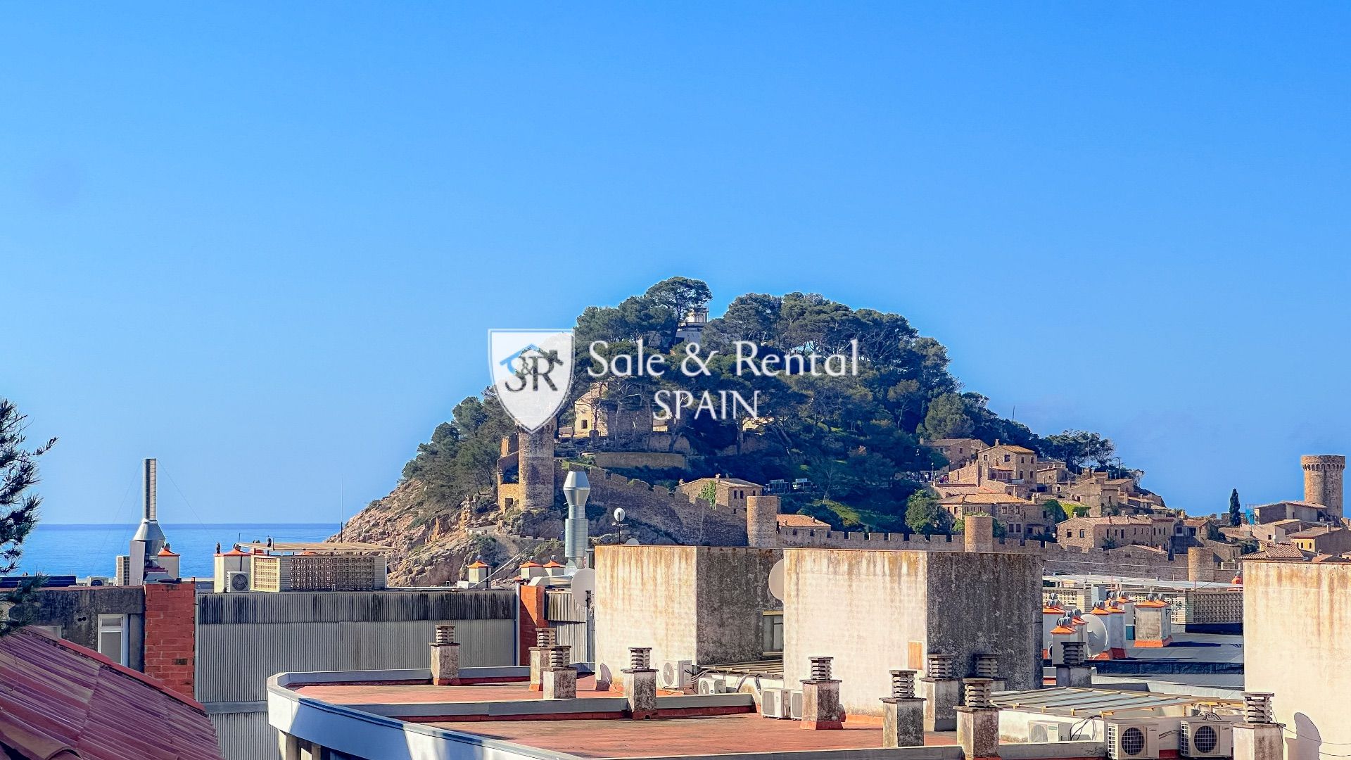 House in Girona - view 1