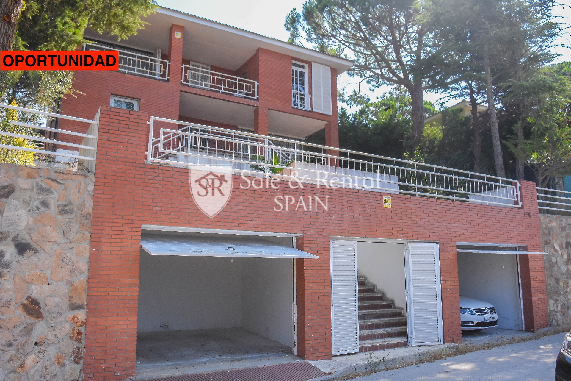 House in Girona - view 1
