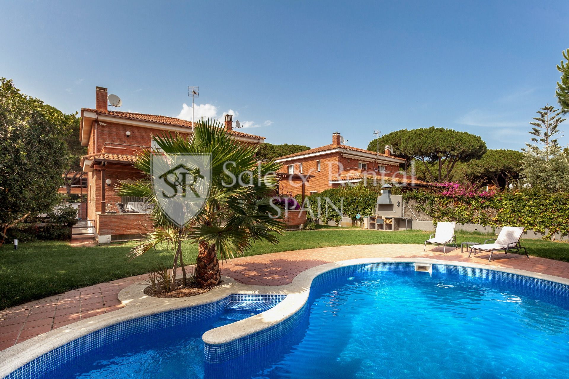 House in Gava - view 1