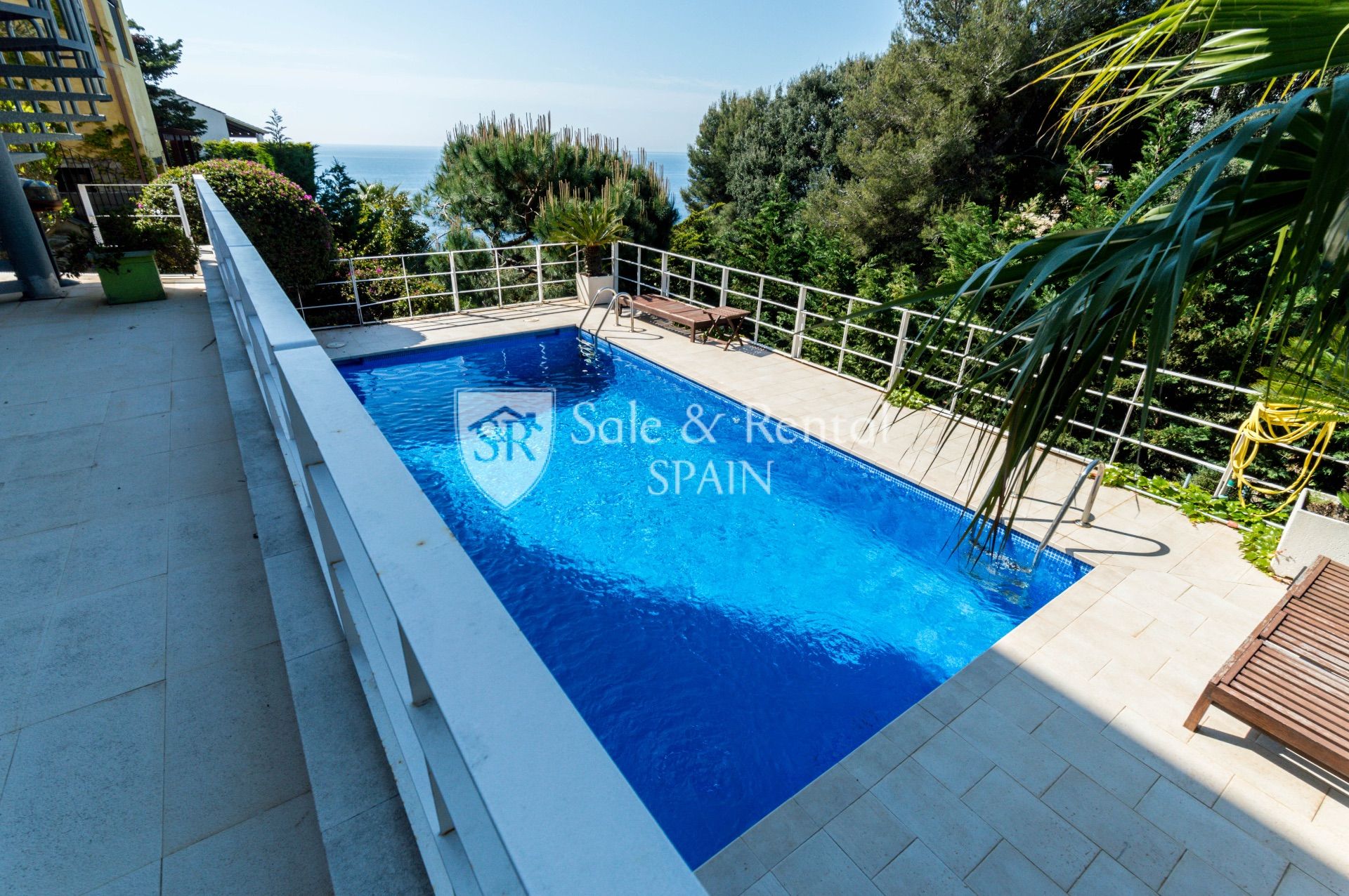 House in Girona - view 1