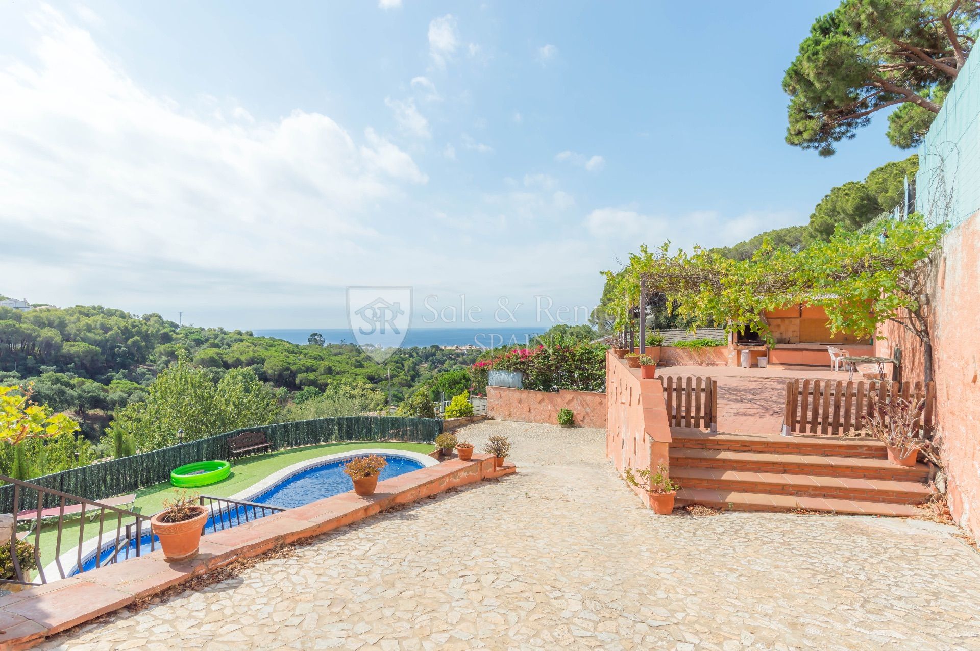 House in Girona - view 1