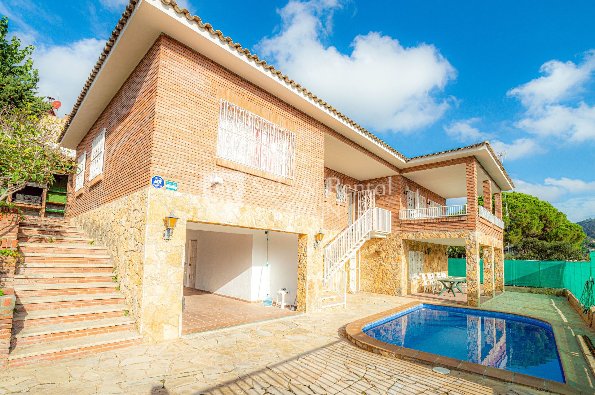 House in Girona - view 1