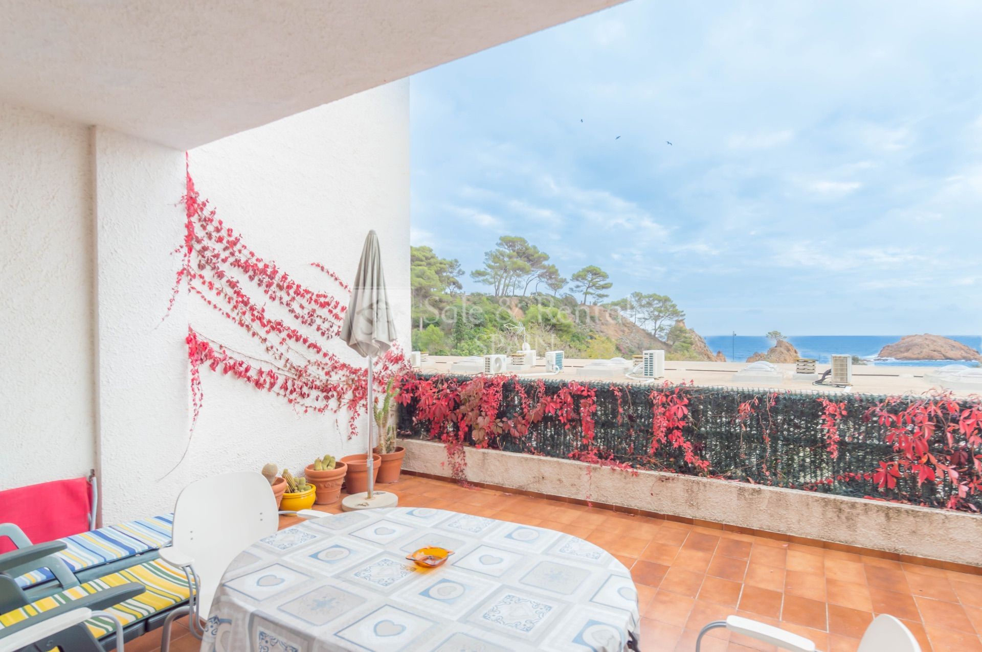 House in Girona - view 1