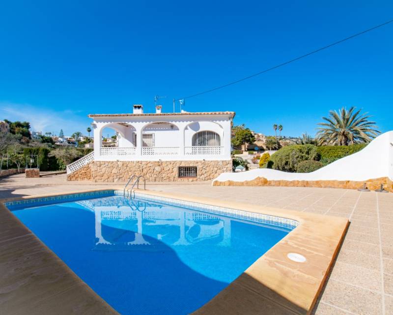 House in Benissanet - view 1
