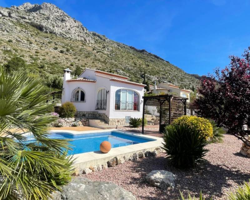 House in Jalon - view 1