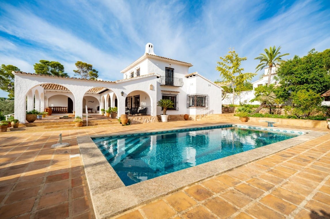 Villa in Moraira - view 1