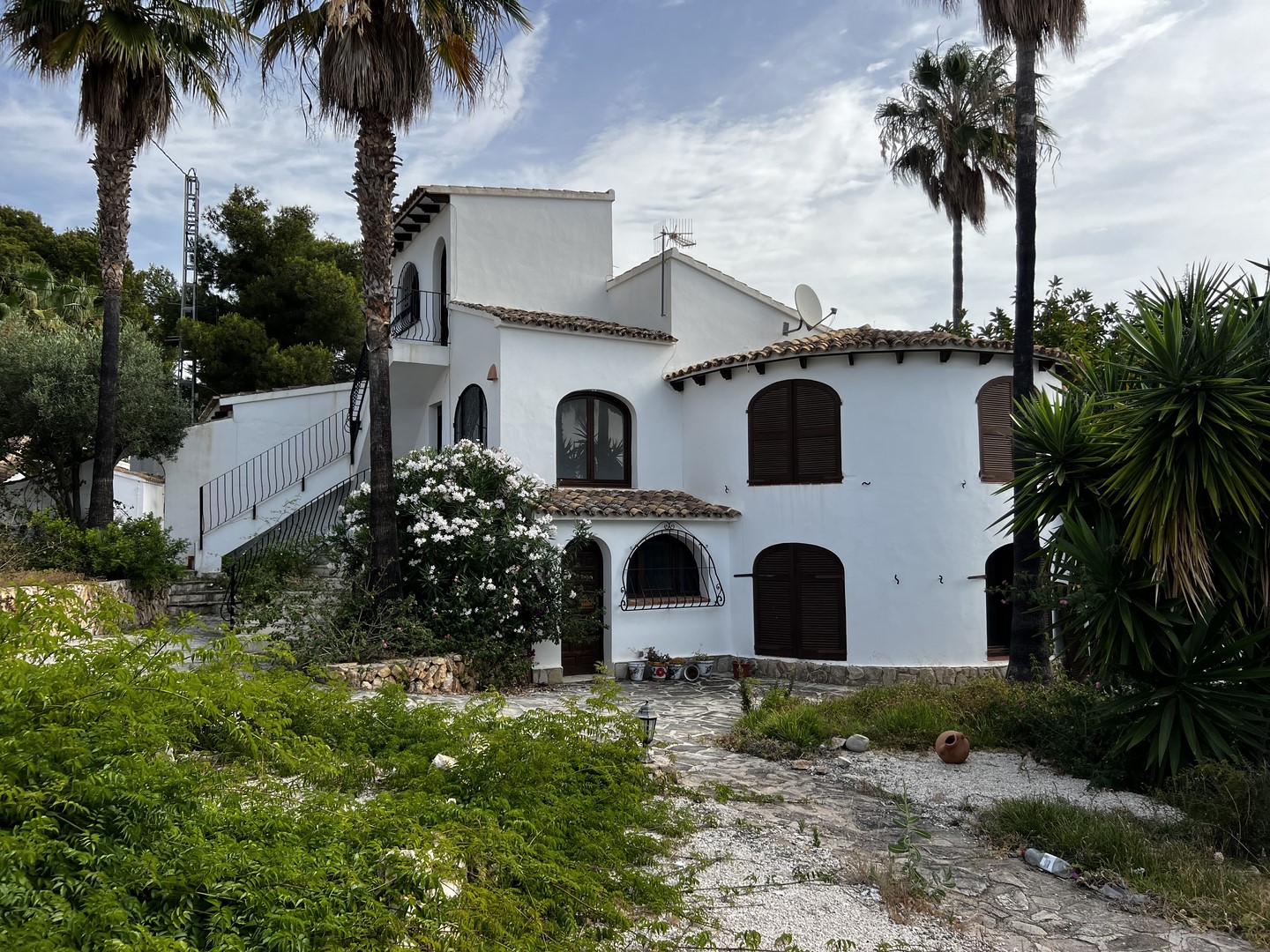 Villa in Benissanet - view 1