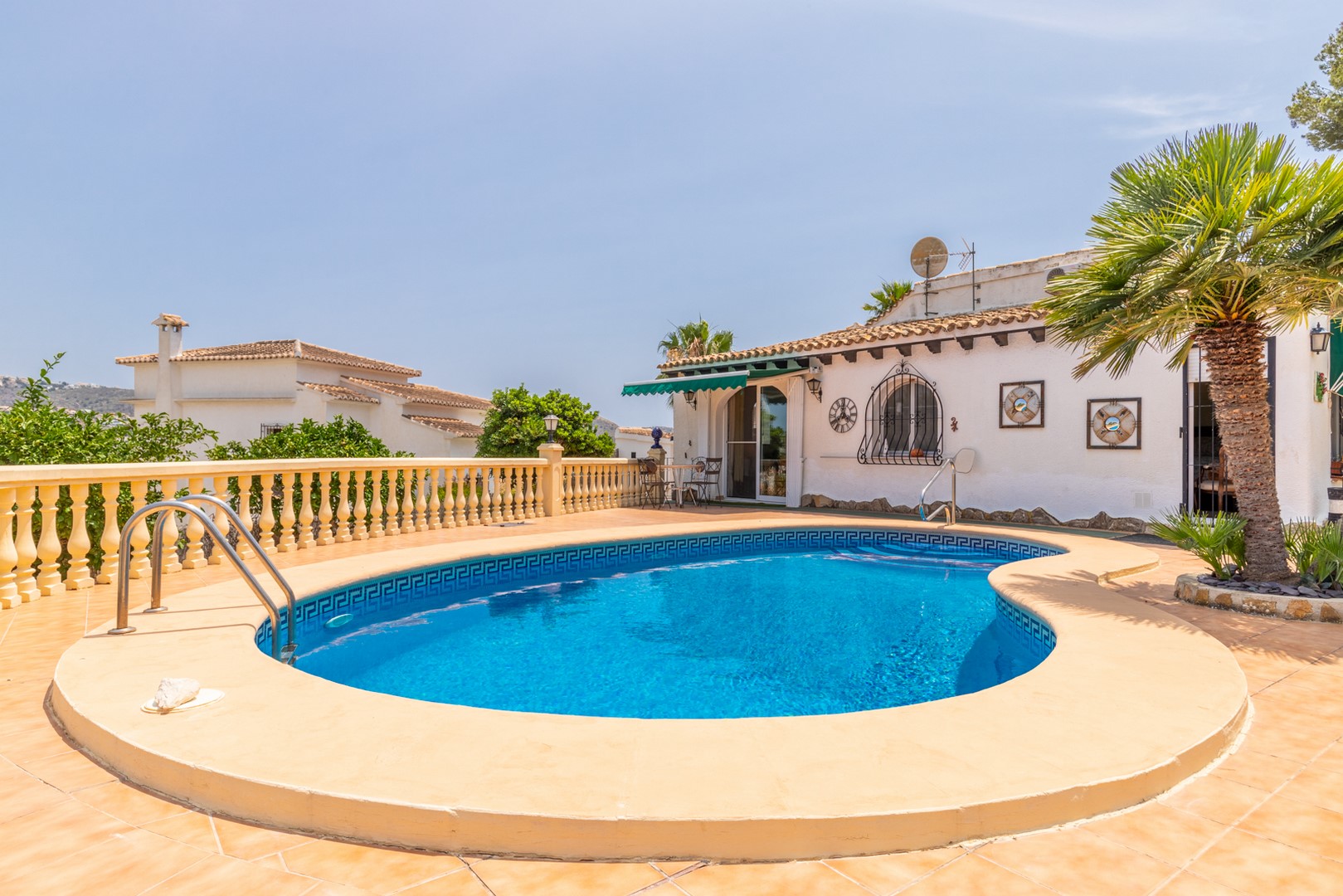 Villa in Moraira - view 1