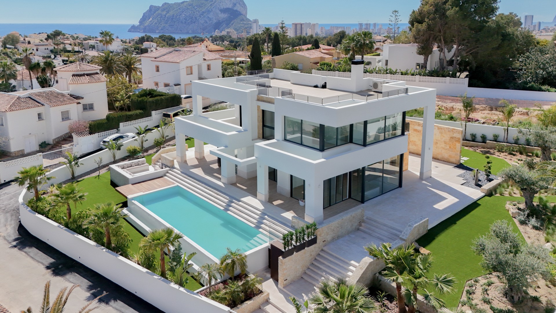 Villa in Benissanet - view 1