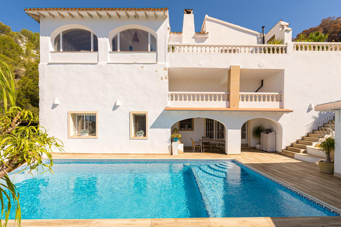 Villa in Moraira - view 1
