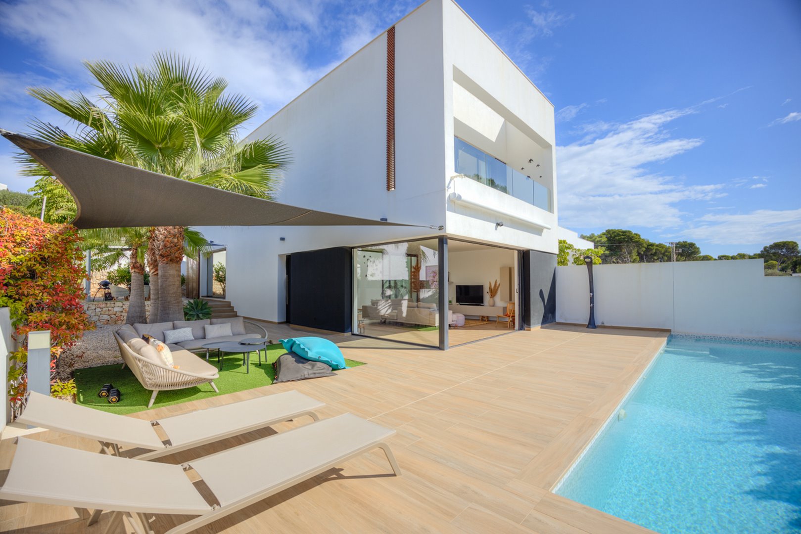 Villa in Senija - view 1