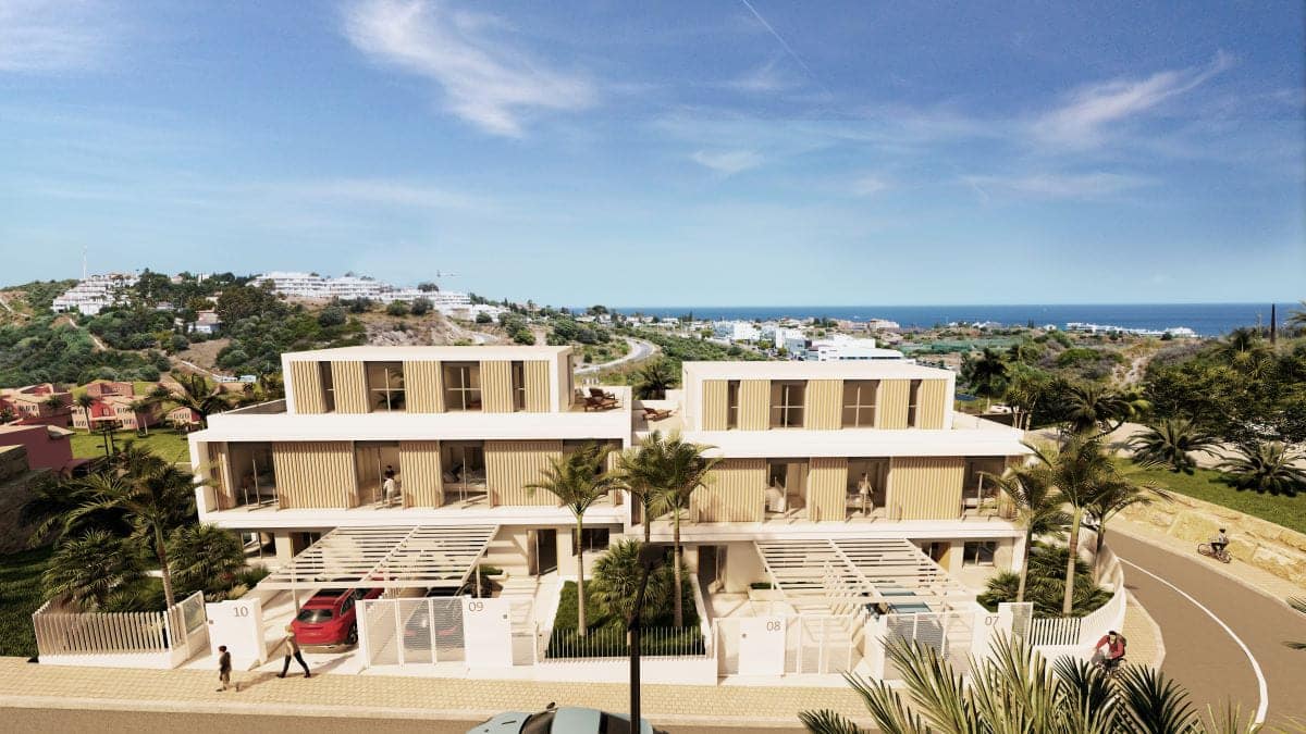 House in Estepona - view 1