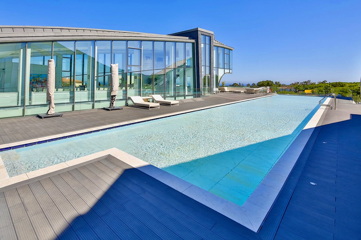 Villa in Sotogrande - view 1