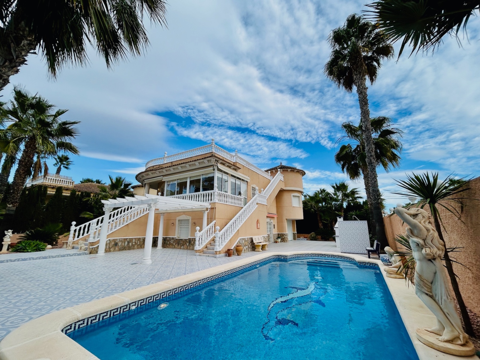 House in Urbanizacion los Balcones - view 1