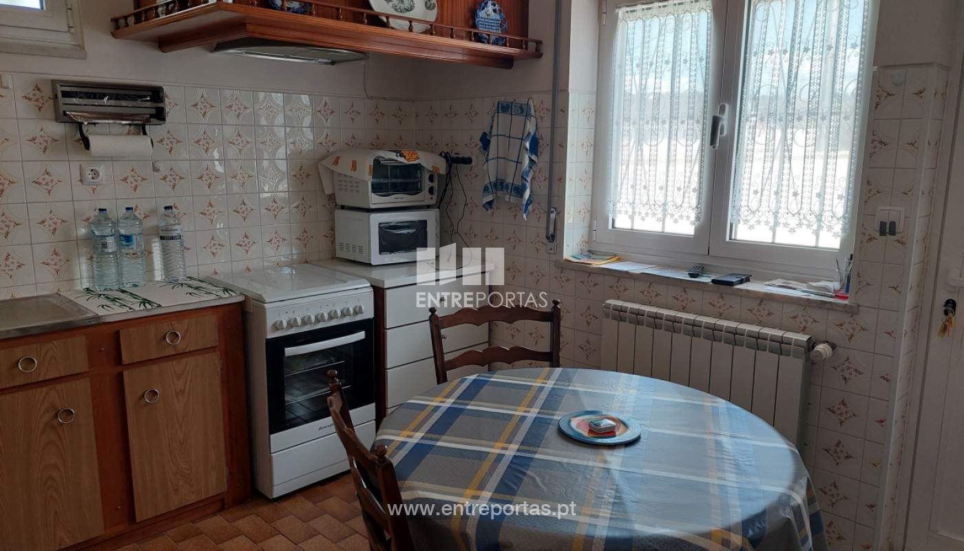 House in Viana do Castelo - view 1