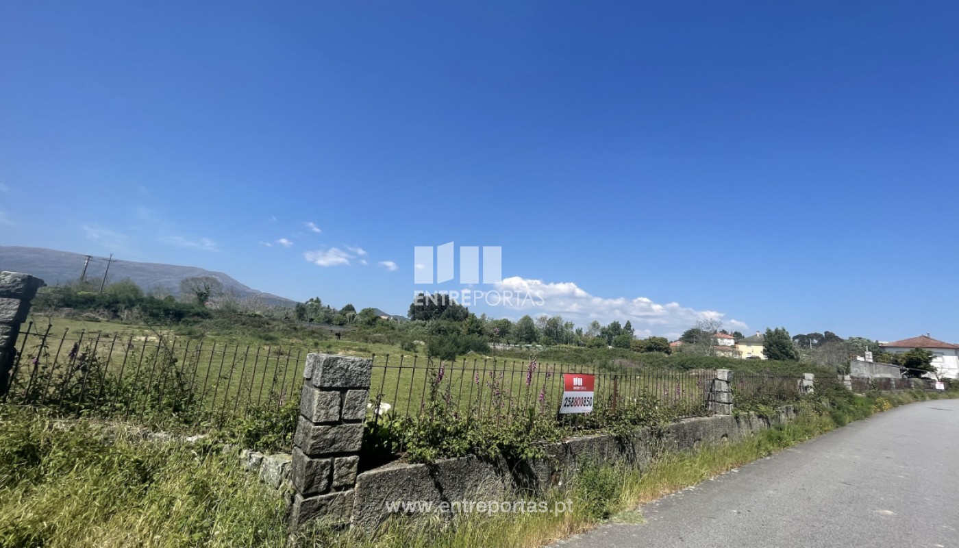 House in Lanhezes - view 1