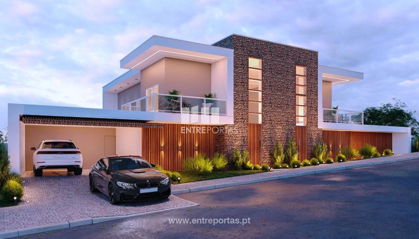 House in Viana do Castelo - view 1
