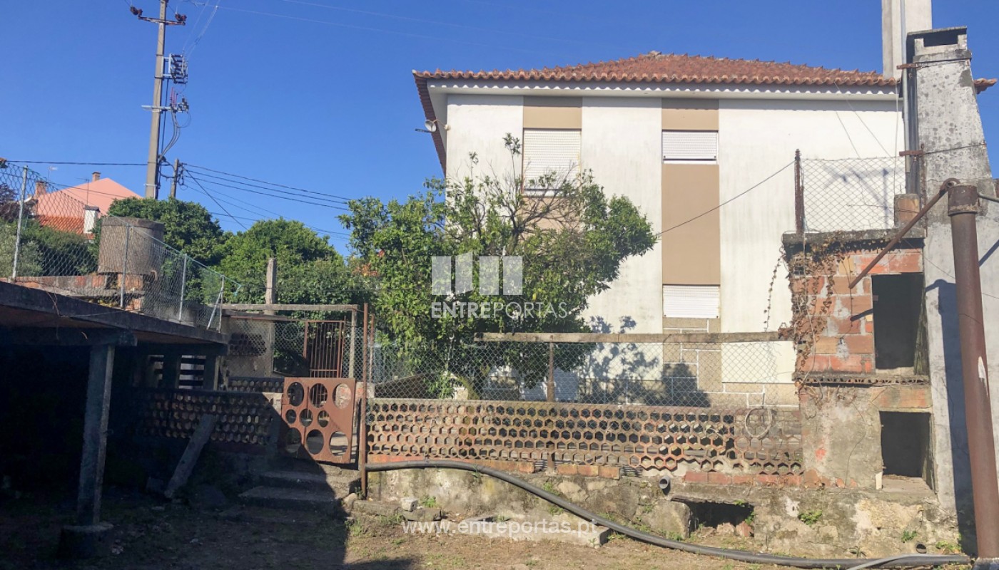 House in Viana do Castelo - view 1