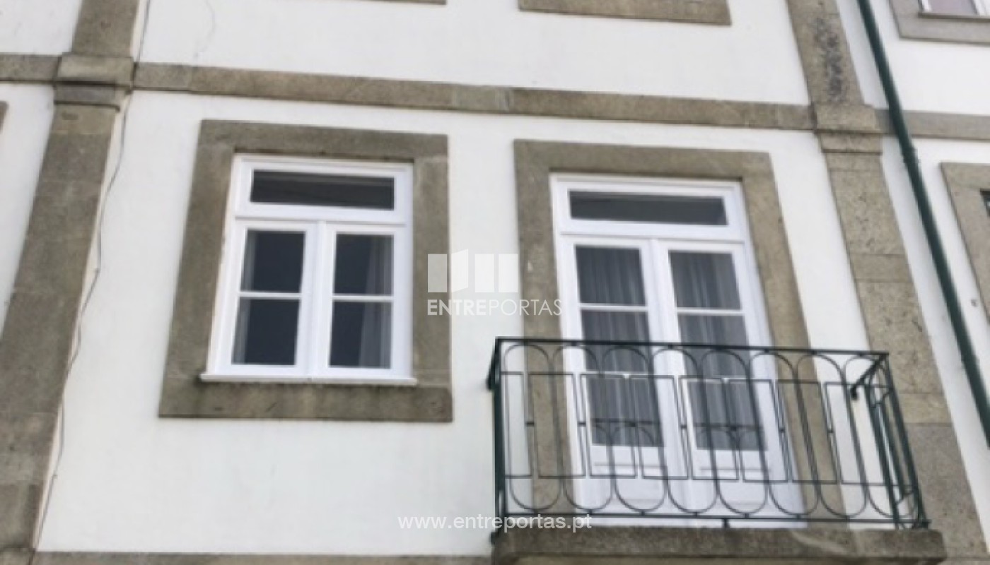 House in Viana do Castelo - view 1