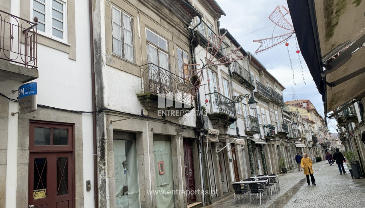 House in Viana do Castelo - view 1