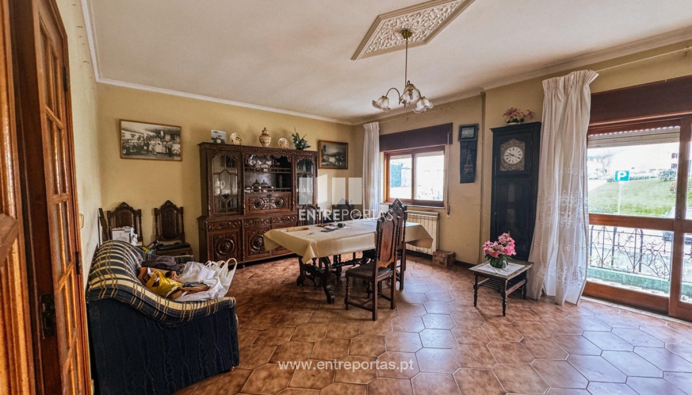 House in Viana do Castelo - view 1