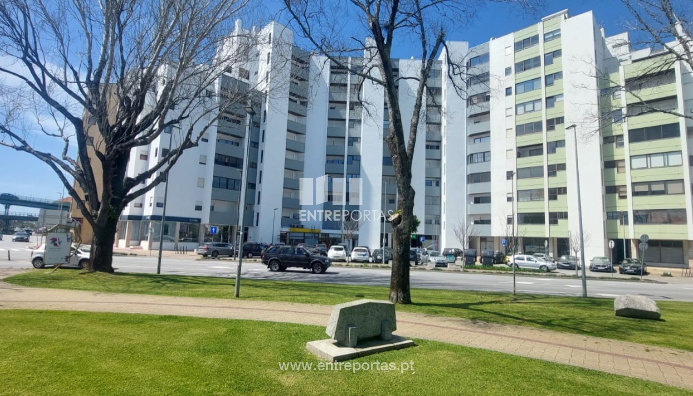 House in Viana do Castelo - view 1