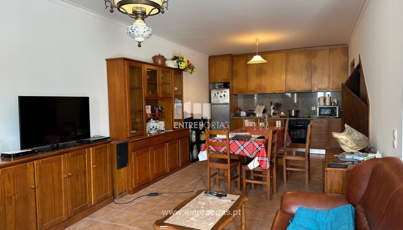 House in Viana do Castelo - view 1