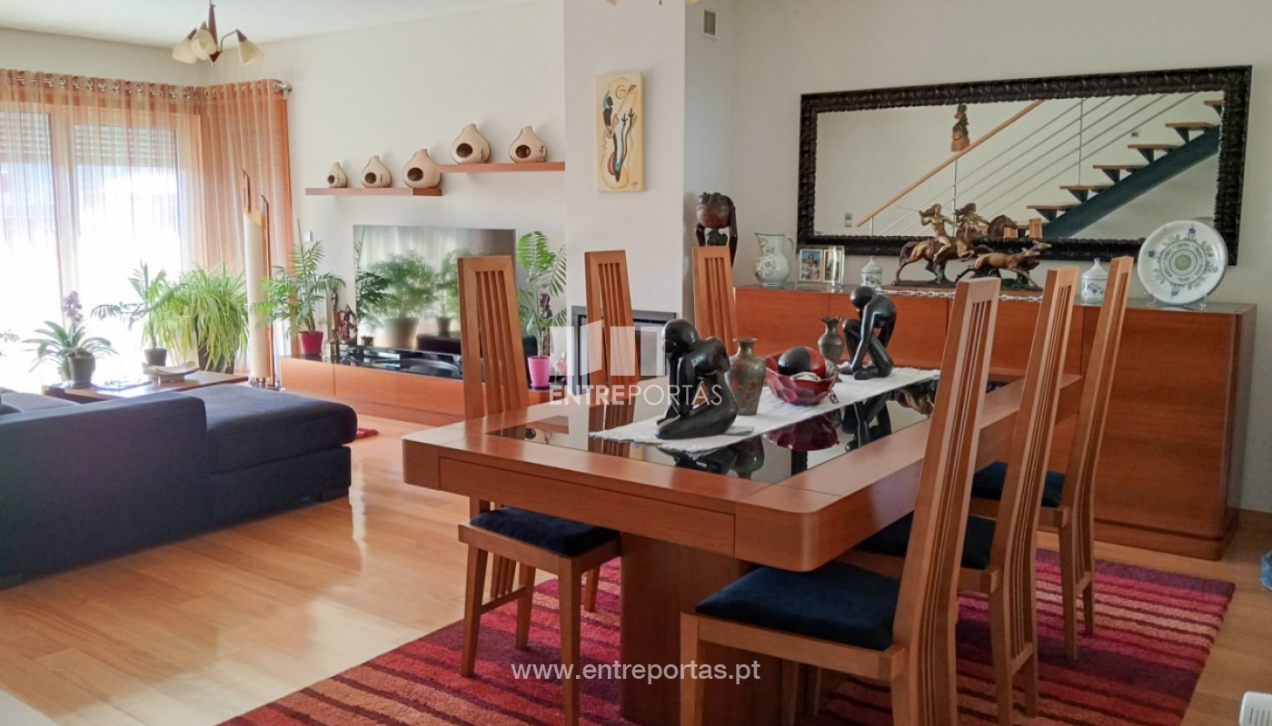 House in Viana do Castelo - view 1