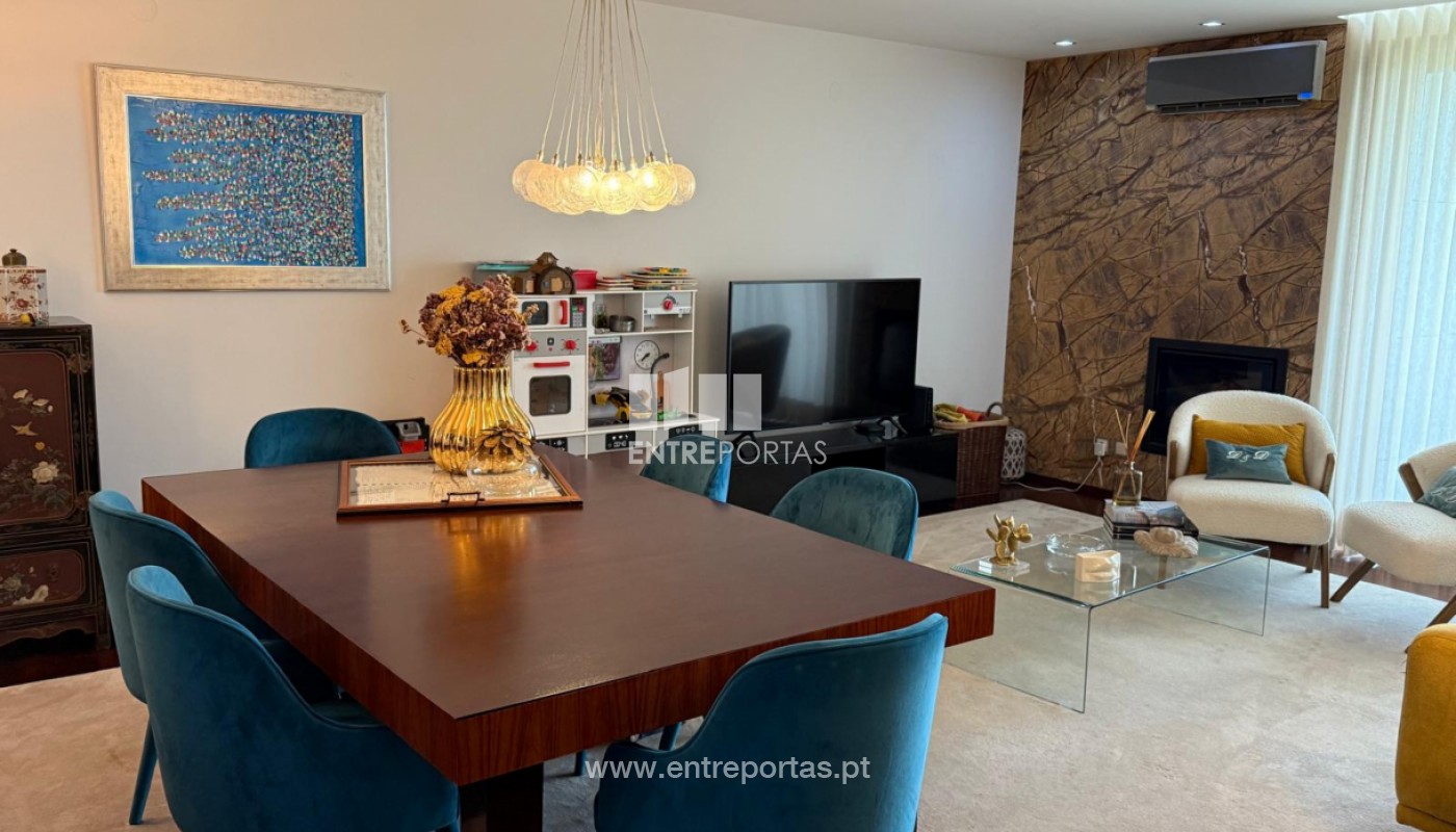 House in Viana do Castelo - view 1