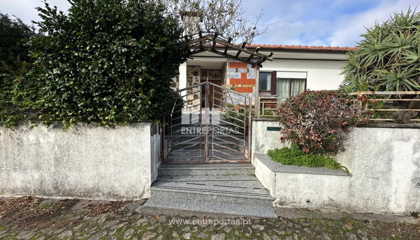 House in Anha - view 1