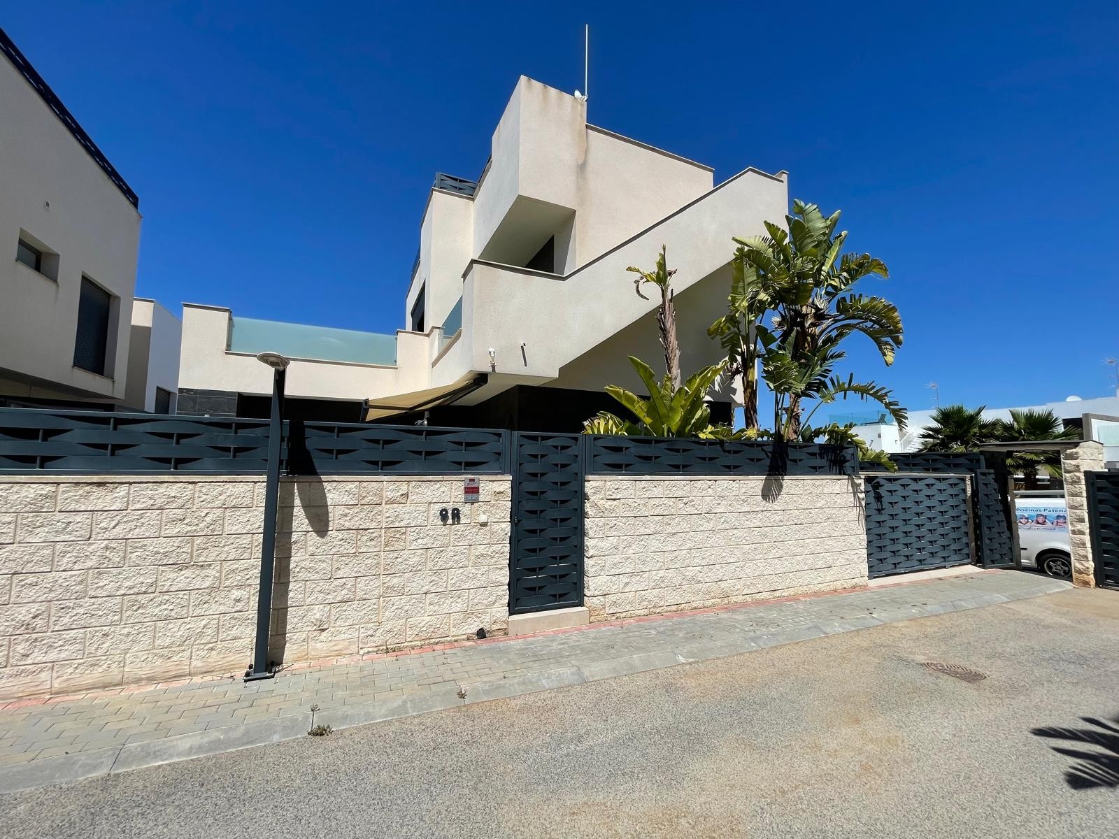 House in Benijofar - view 1