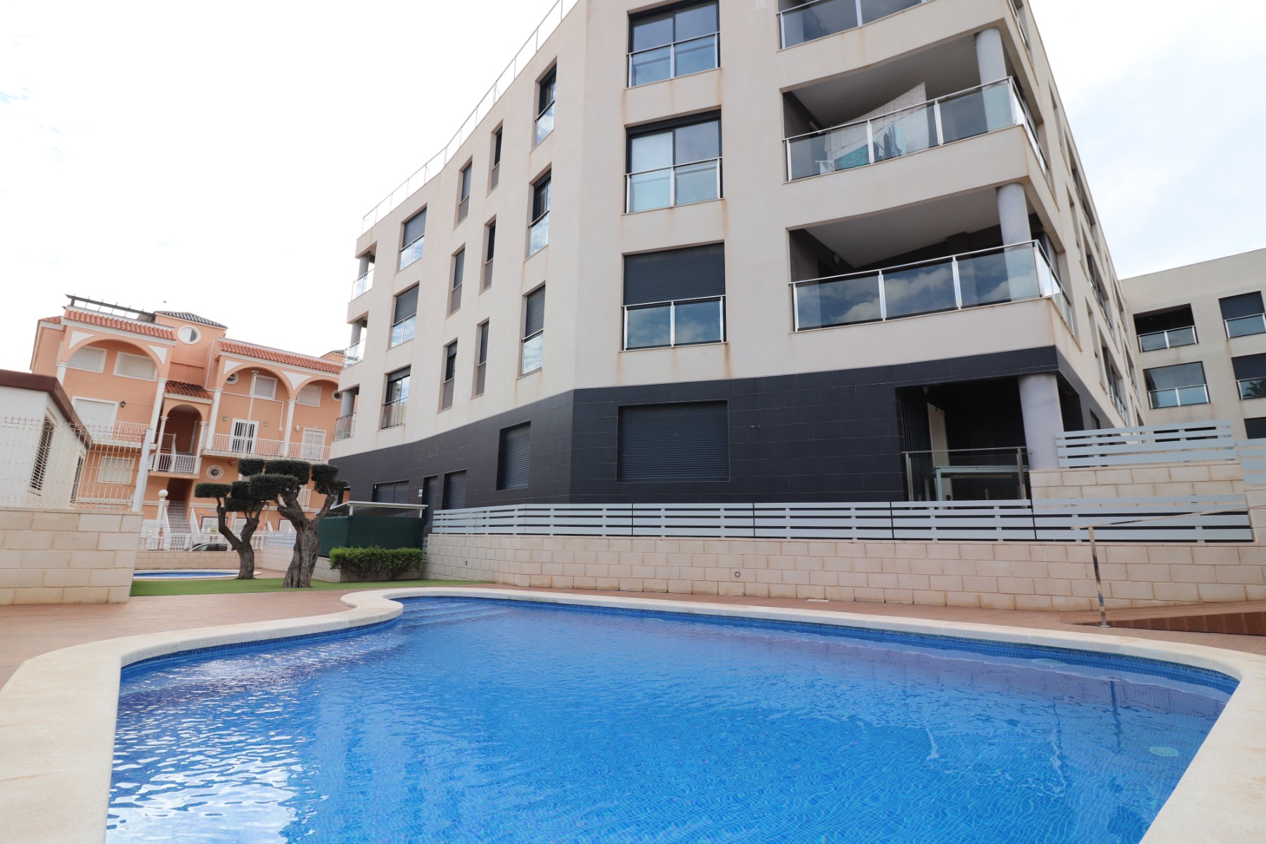 Apartment in Alicante - view 1