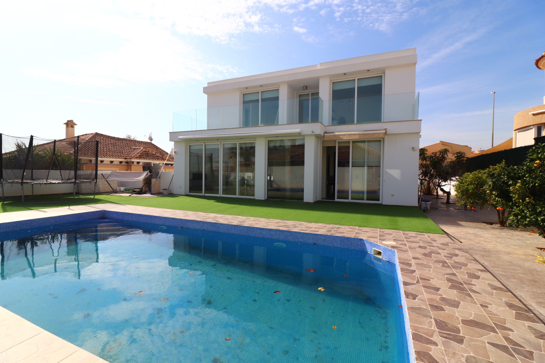 House in La Marina - view 1