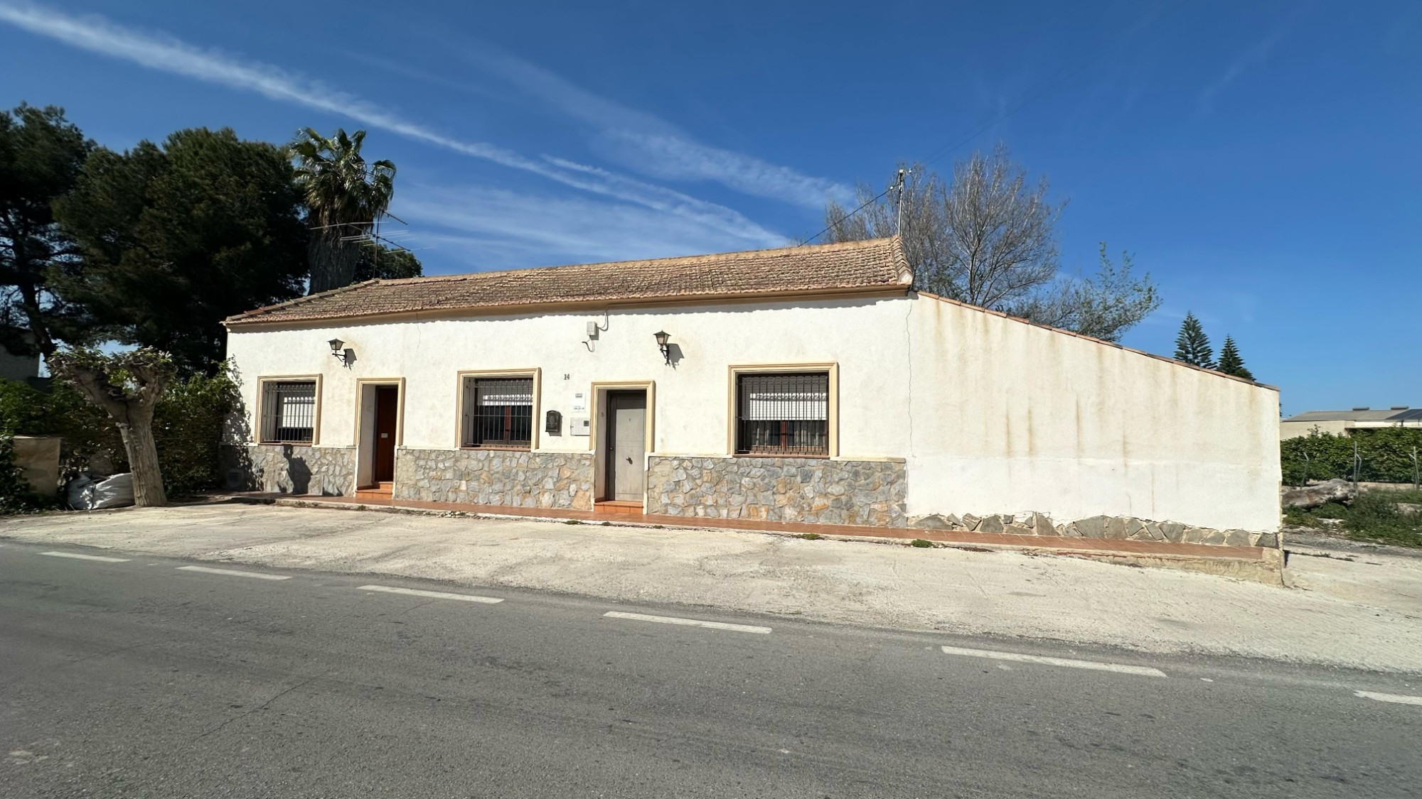 House in Alicante - view 1