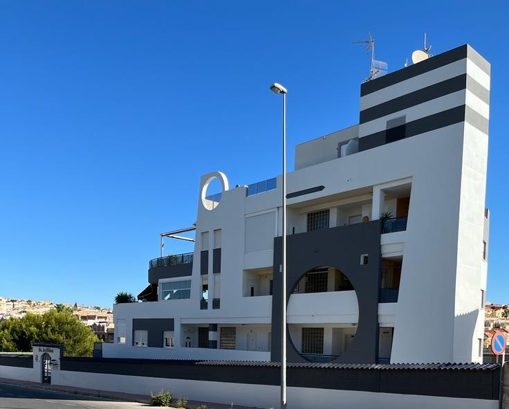 Apartment in Urbanizacion los Balcones - view 1