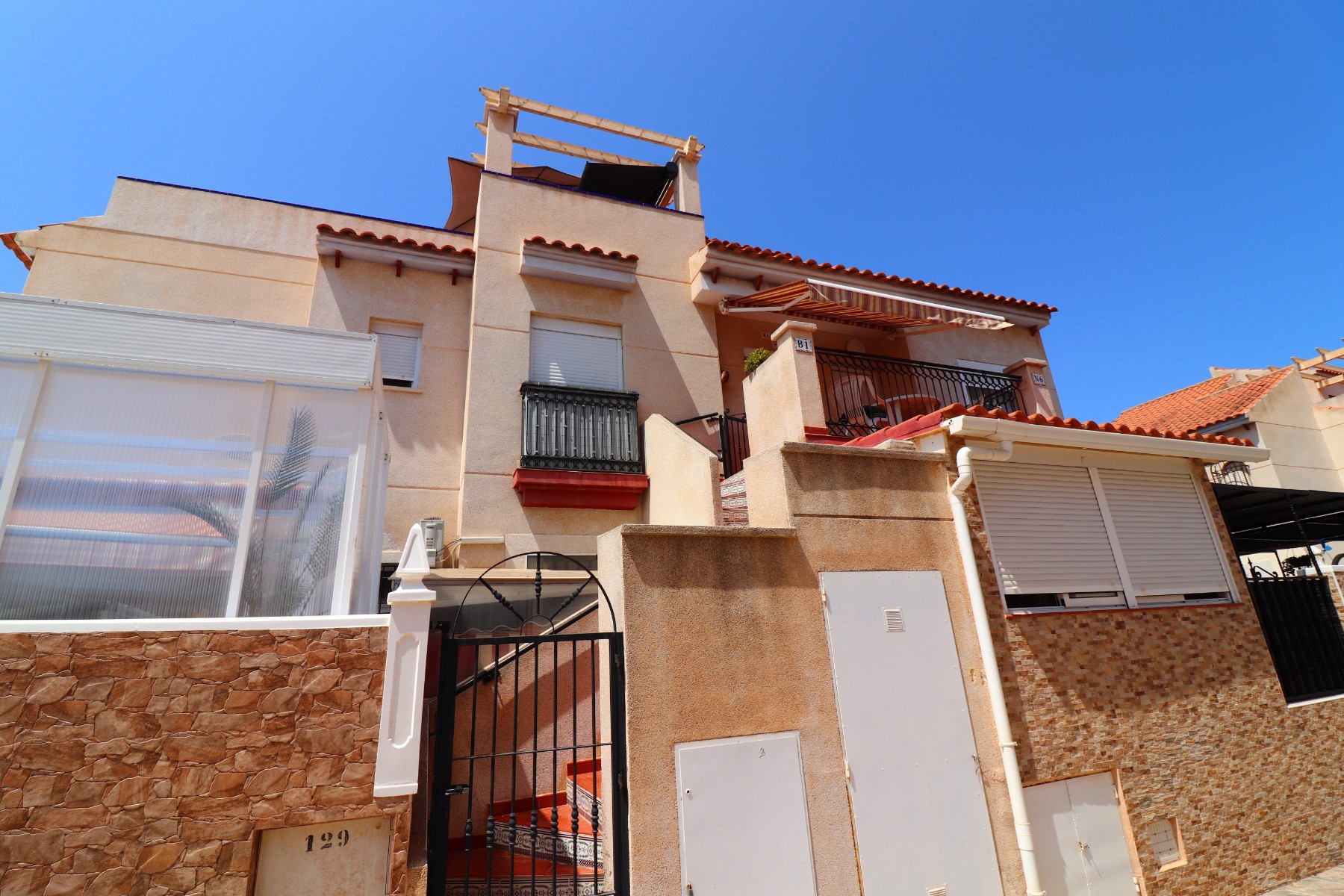Apartment in Urbanizacion los Balcones - view 1