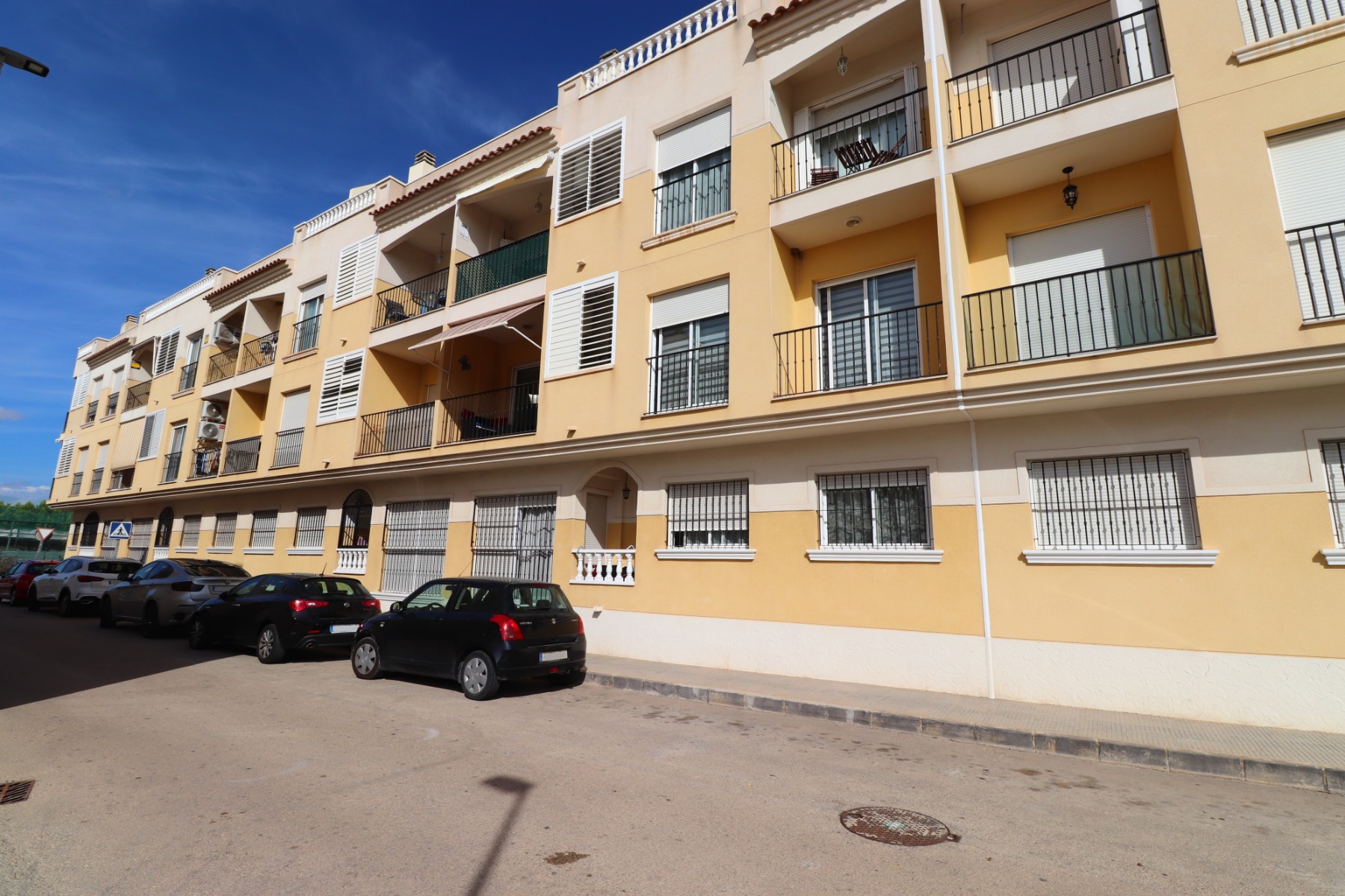 Apartment in Formentera de Segura - view 1