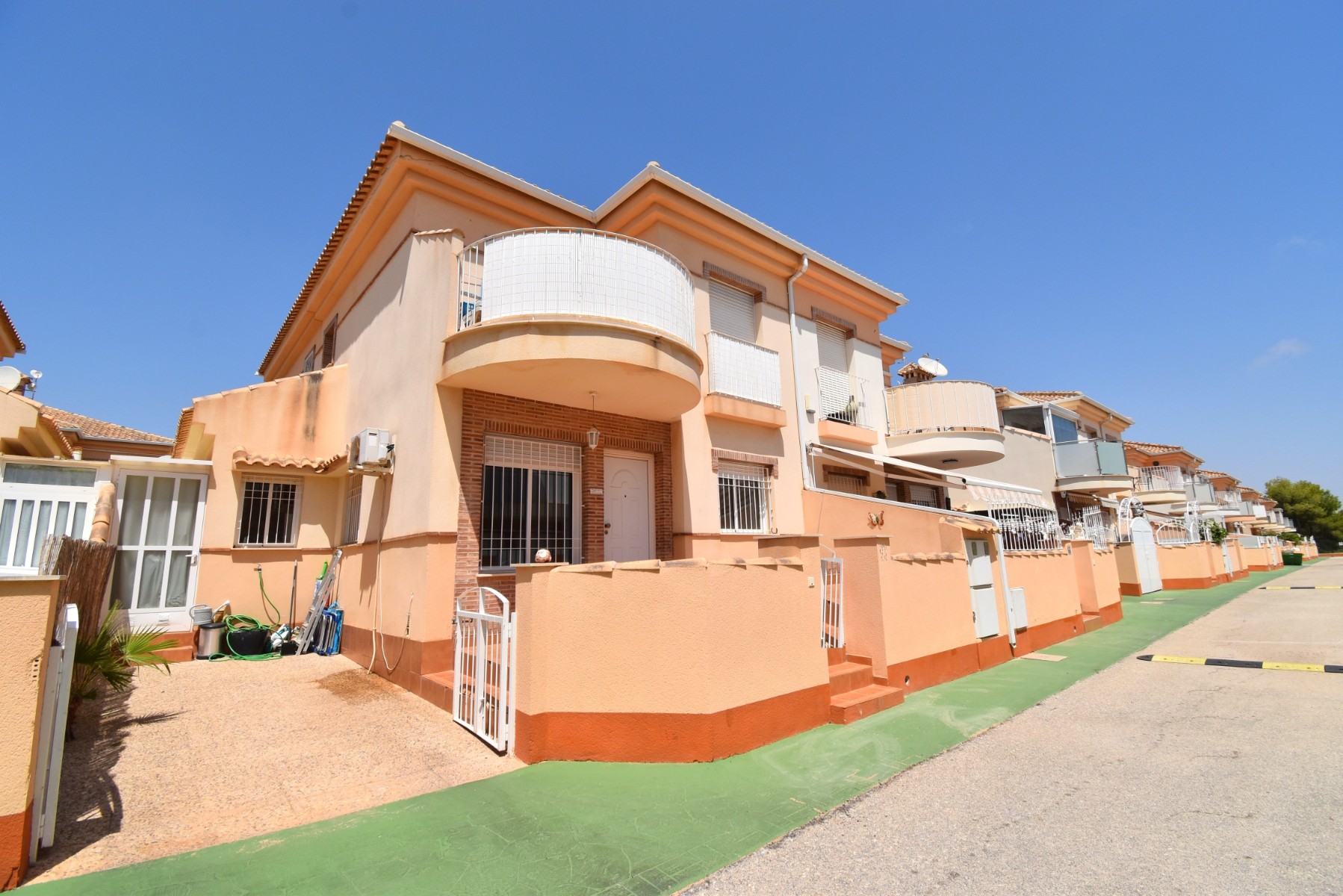House in Urbanizacion los Balcones - view 1