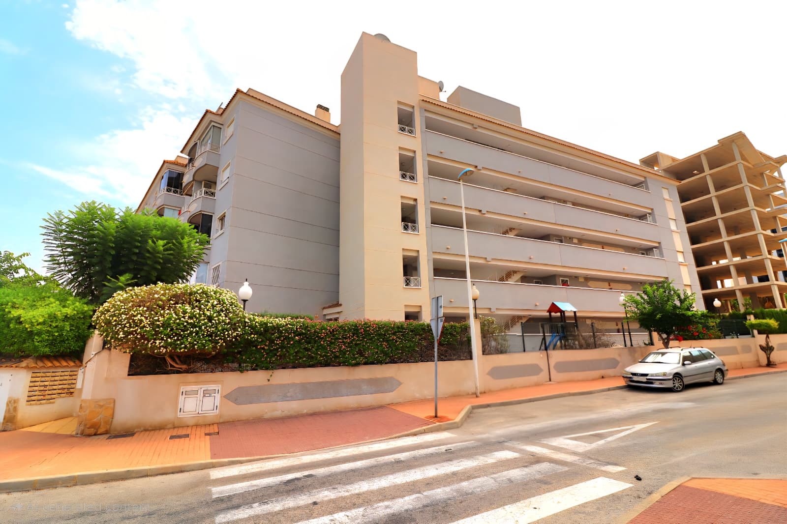 Apartment in Guardamar del Segura - view 1