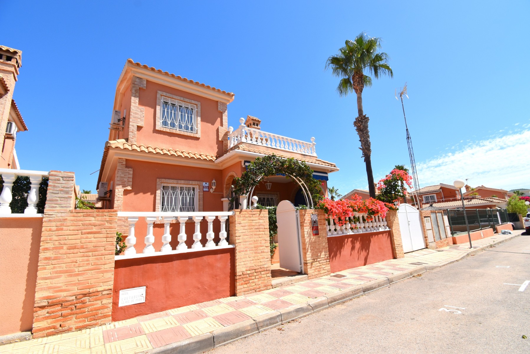 Villa in Playa Flamenca - view 1