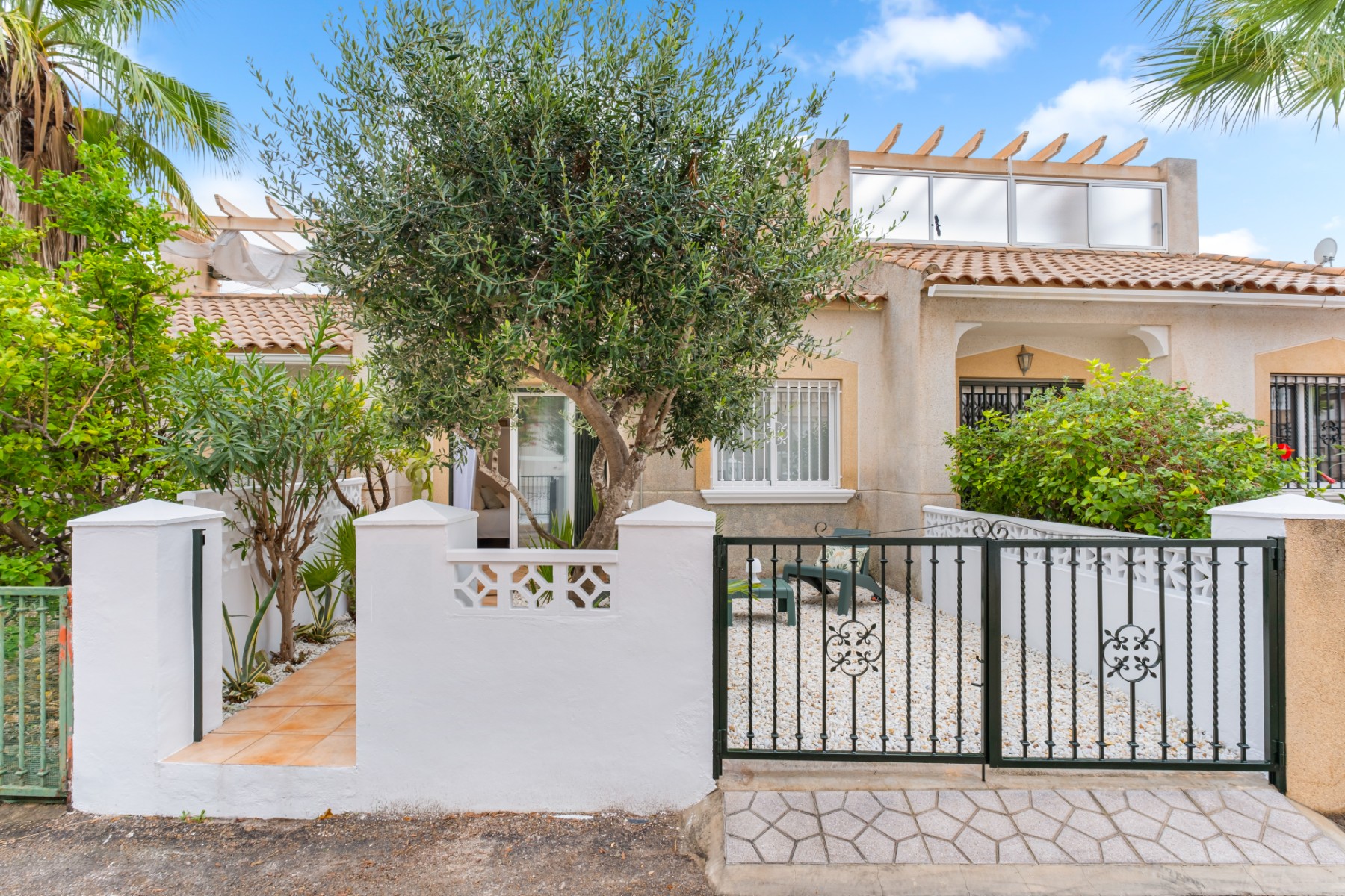 House in Urbanizacion los Balcones - view 1