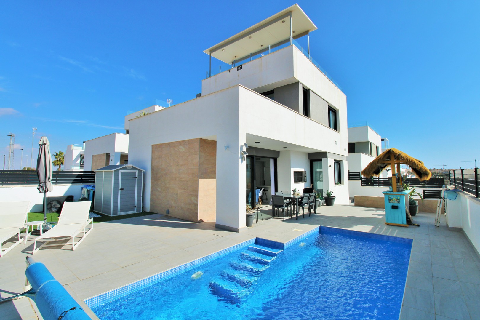 House in Urbanizacion los Balcones - view 1