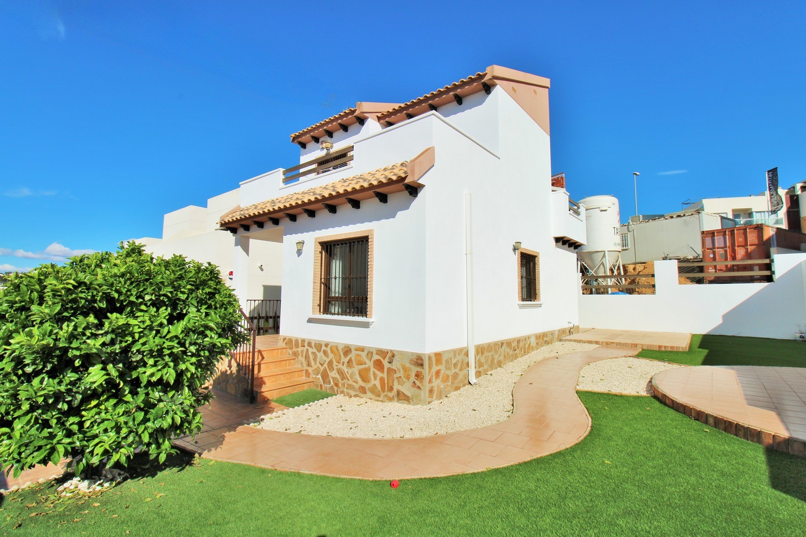 Villa in Urbanizacion los Balcones - view 1