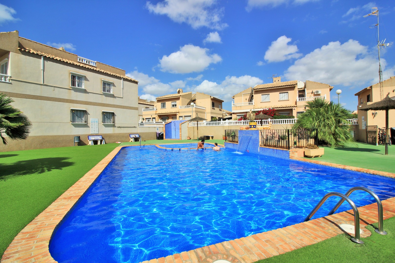 Apartment in Urbanizacion los Balcones - view 1